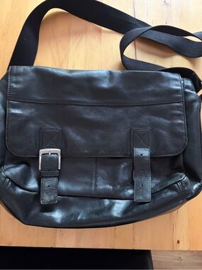 Black Leather Messenger Bag for Men